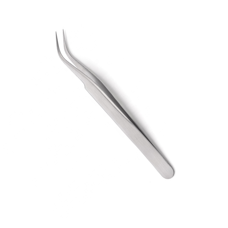 Volume STR Angled Tweezer